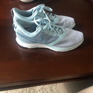 Nike women’s athletic shoes size 7.5